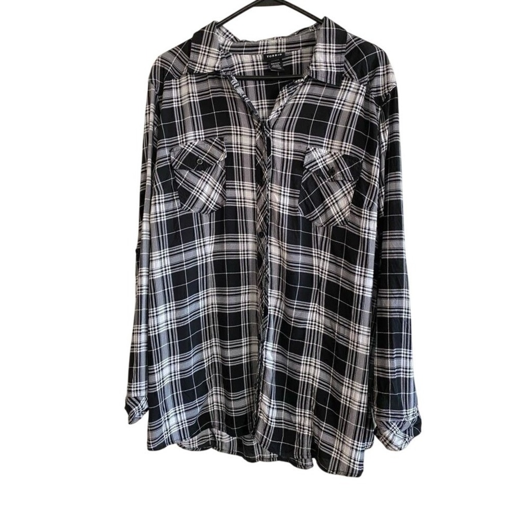 TORRID Plaid Camp Shirt Size 3 3X Black White Roll Tab Sleeve Grunge Western